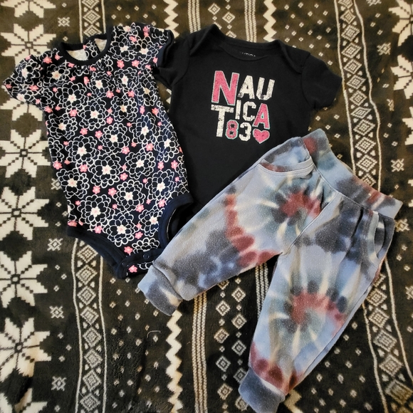 Nautica/Simple Joy Bodysuits & Garanimals Tye Dye Sweats 6-9mth - Picture 2 of 5